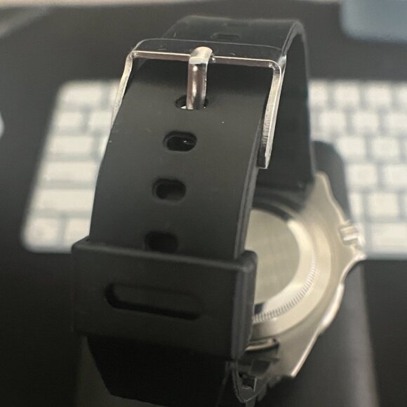 Seiko Mod The World Automatic Watch - Picture 5 of 5